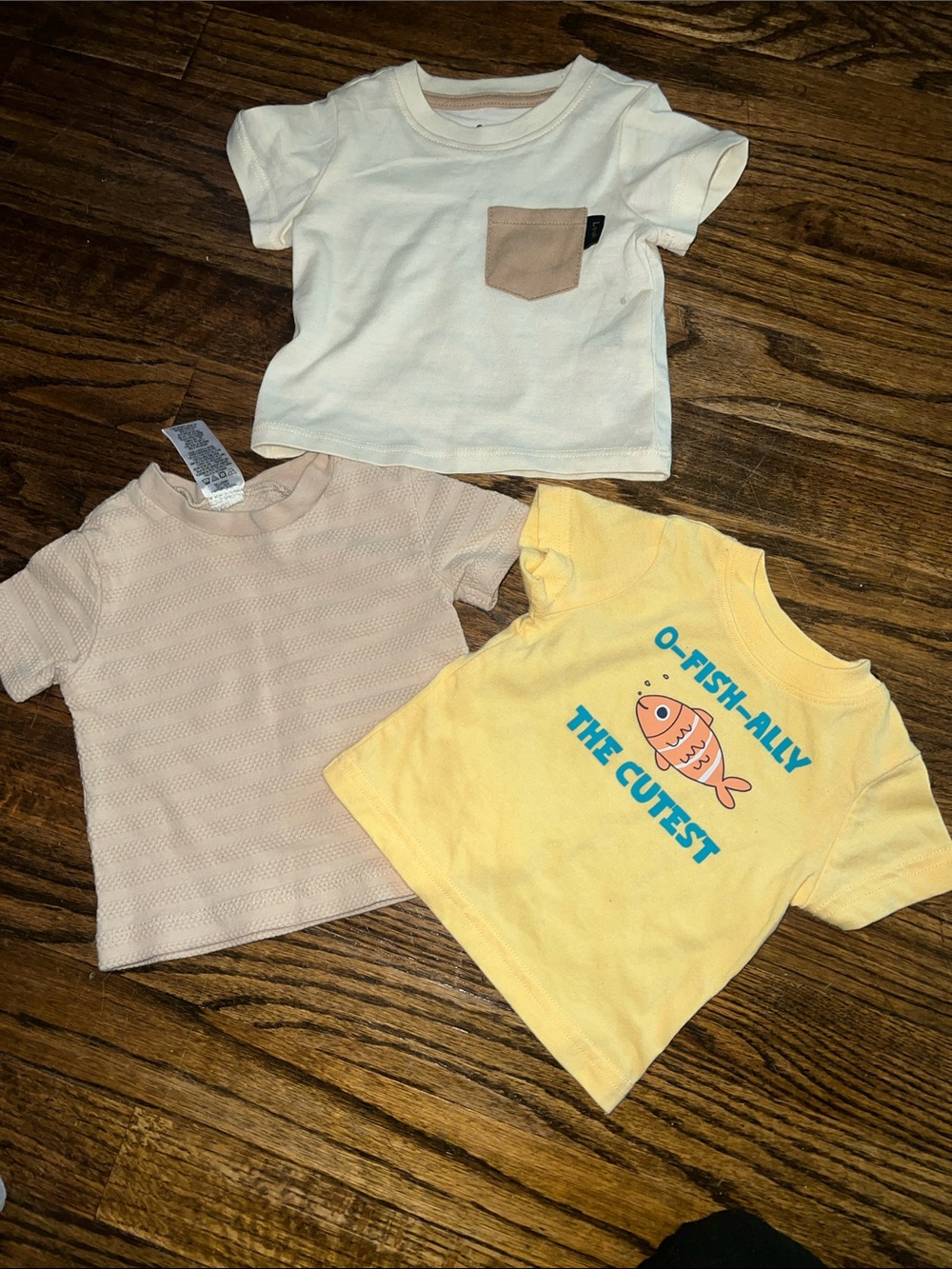 Kids Short-Sleeve Pocket Tee & Graphic Fish Shirt Set - Yellow, Cream, Beige